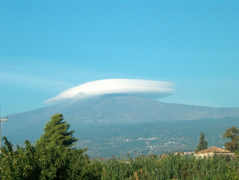 Etna pensieroso