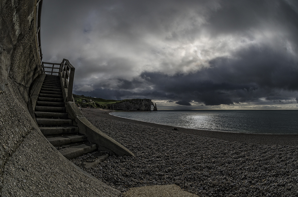 Etretat - die Treppe zum Strand