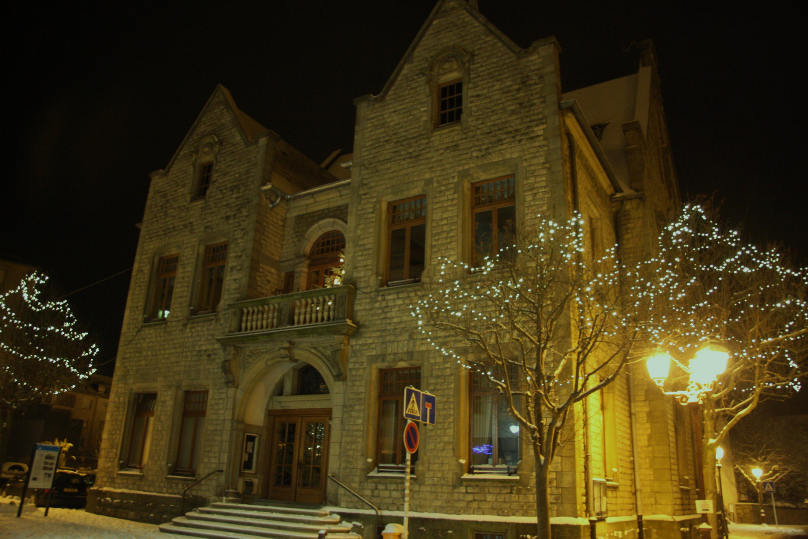 Ettelbruck de nuit et enneigé