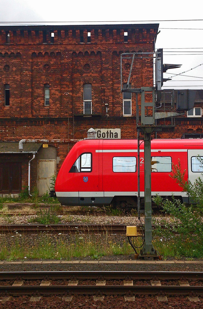 etwas laufen oder einen fahren lassen