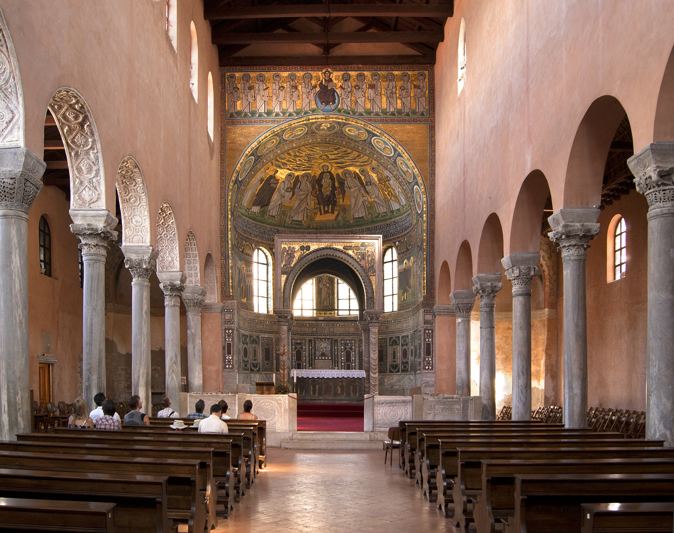 Euphrasius-Basilika Porec - der Innenraum