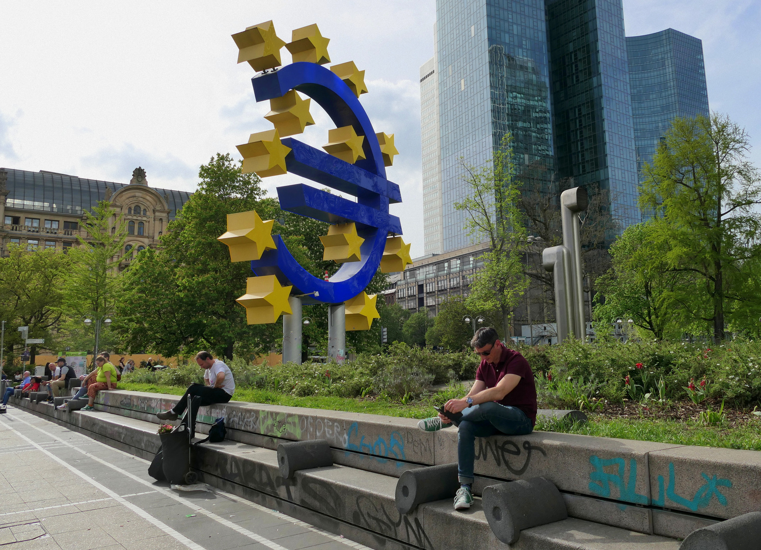 Euro-Skulptur (1)