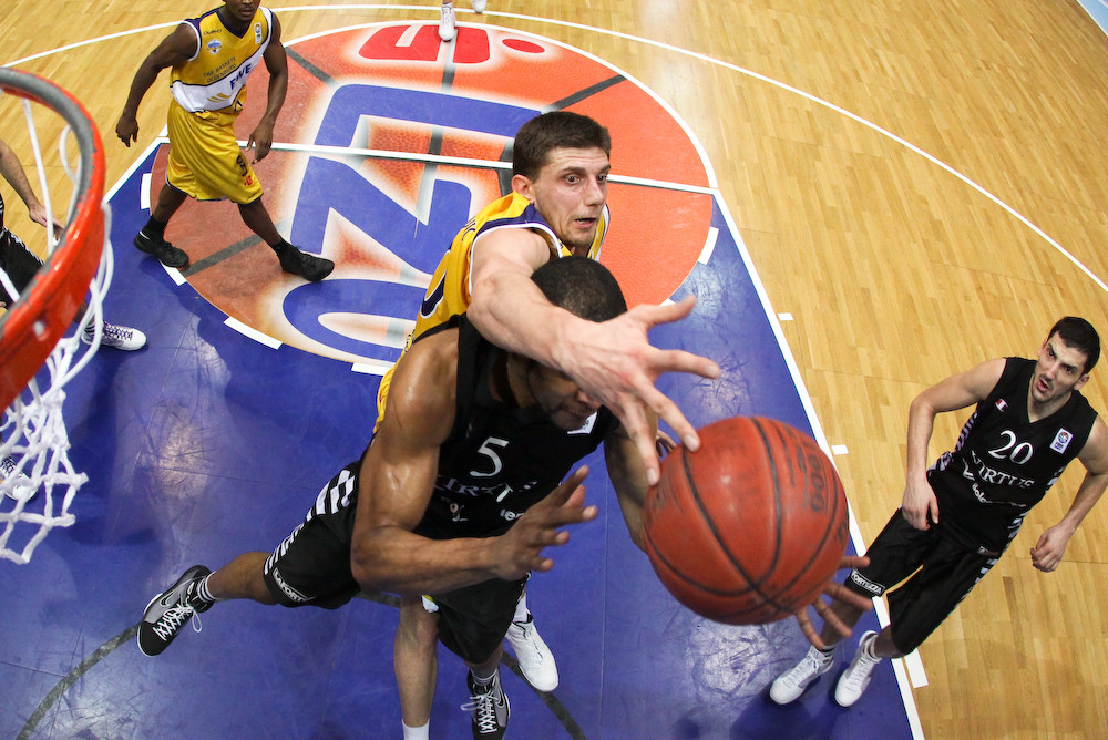 Eurochallenge: EWE Baskets - Virtus Bologna II