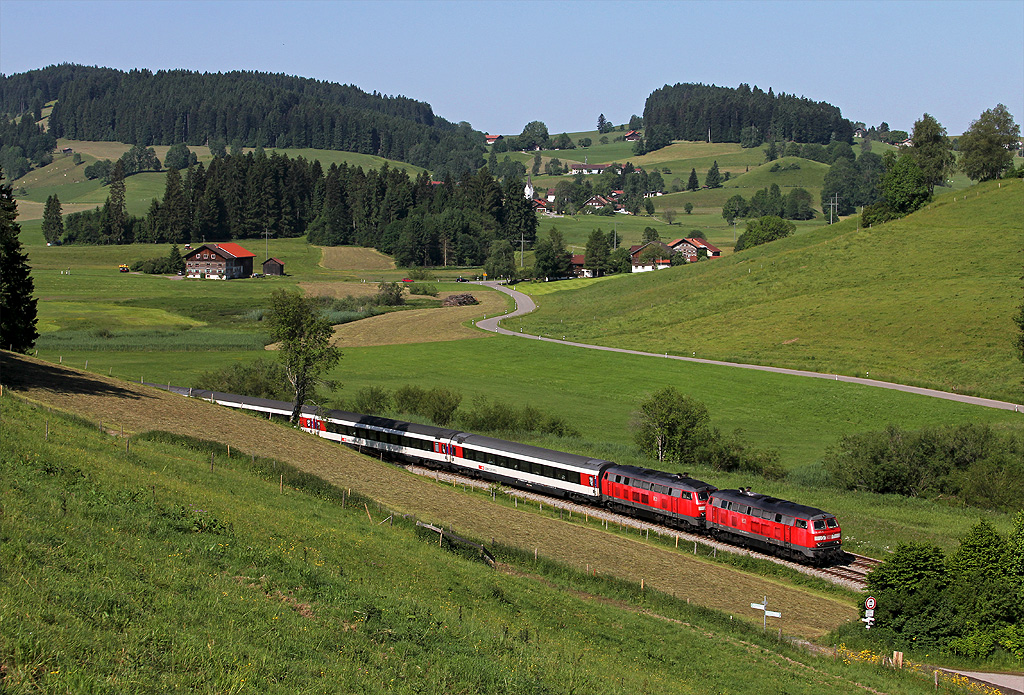 EuroCity im Allgäu