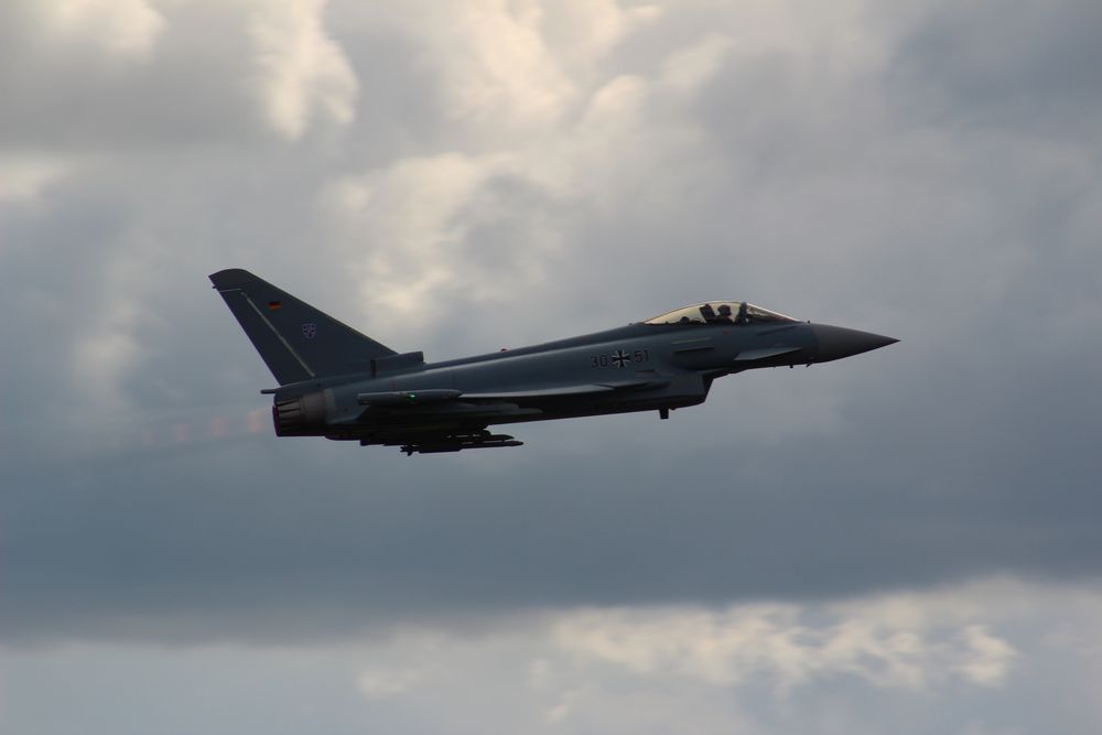 Eurofighter im Tiefflug