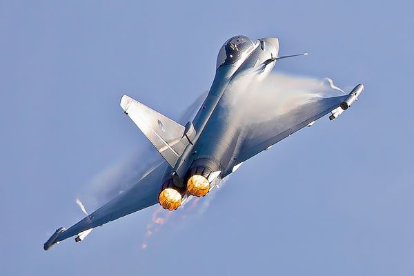 Eurofighter Show-Fliegen