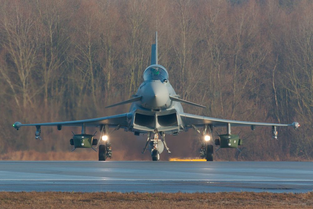 Eurofighter Typhoon - First Flight with Taurus KEPD 350