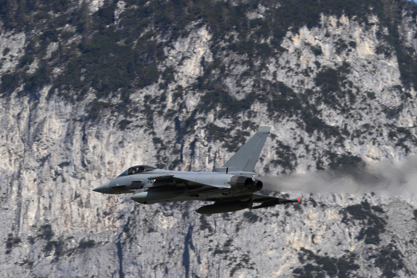 Eurofighter über Innsbruck