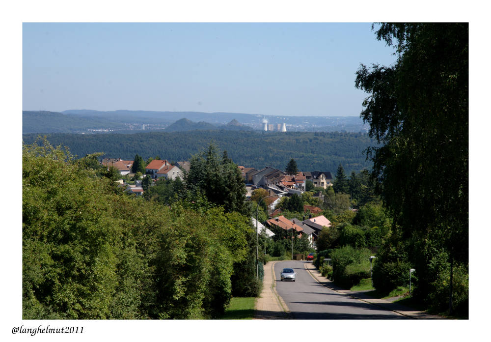 Europ-Denkmal, Blick nach Völklngen