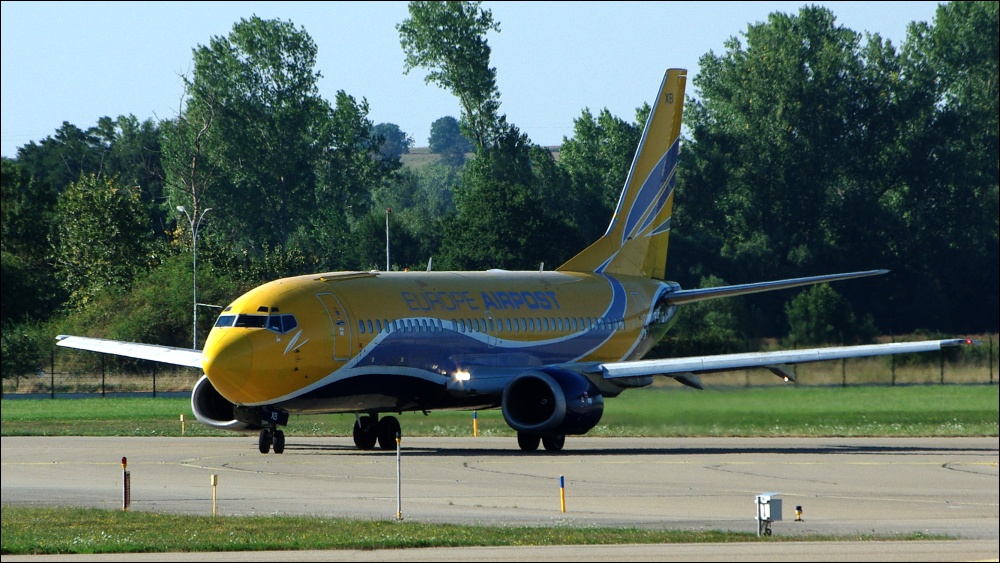 Europe Airpost Boeing 737-33A(QC) F-GIXB [2]