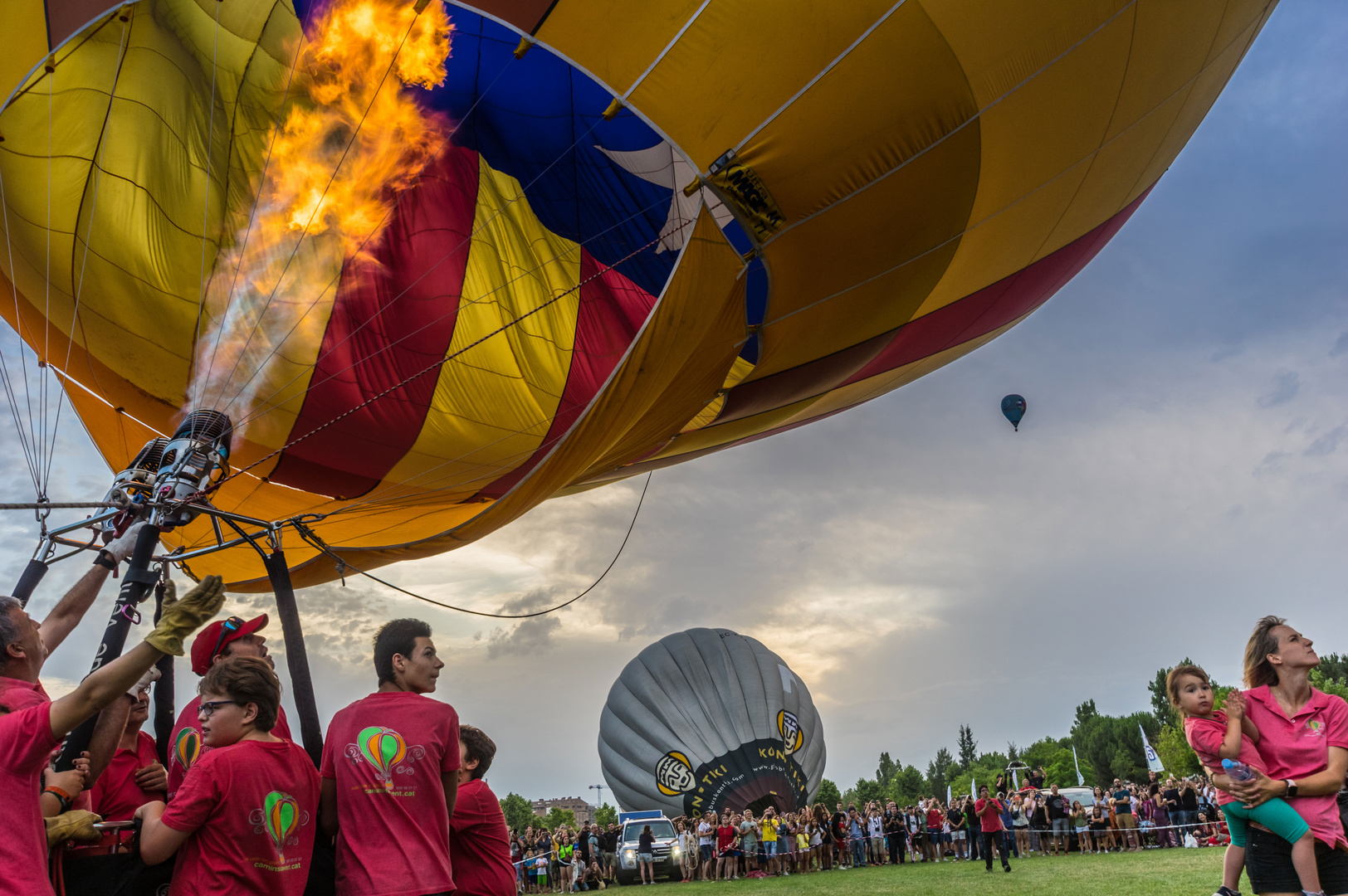 European night balloons 2