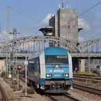 Eurorunner vor Hackerbrücke und Kommandoturm