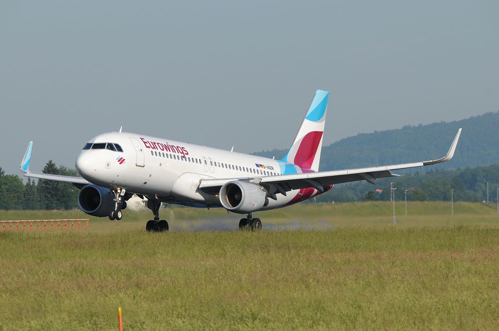 Eurowings Airbus A320 D-AIZR