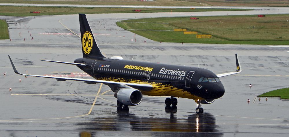 EUROWINGS / Der Mannschaftsairbus des BVB