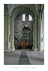 Ev.-luth. Domkirche St. Blasii zu Braunschweig " Blick in den Südlichen Seitenschiff ..."