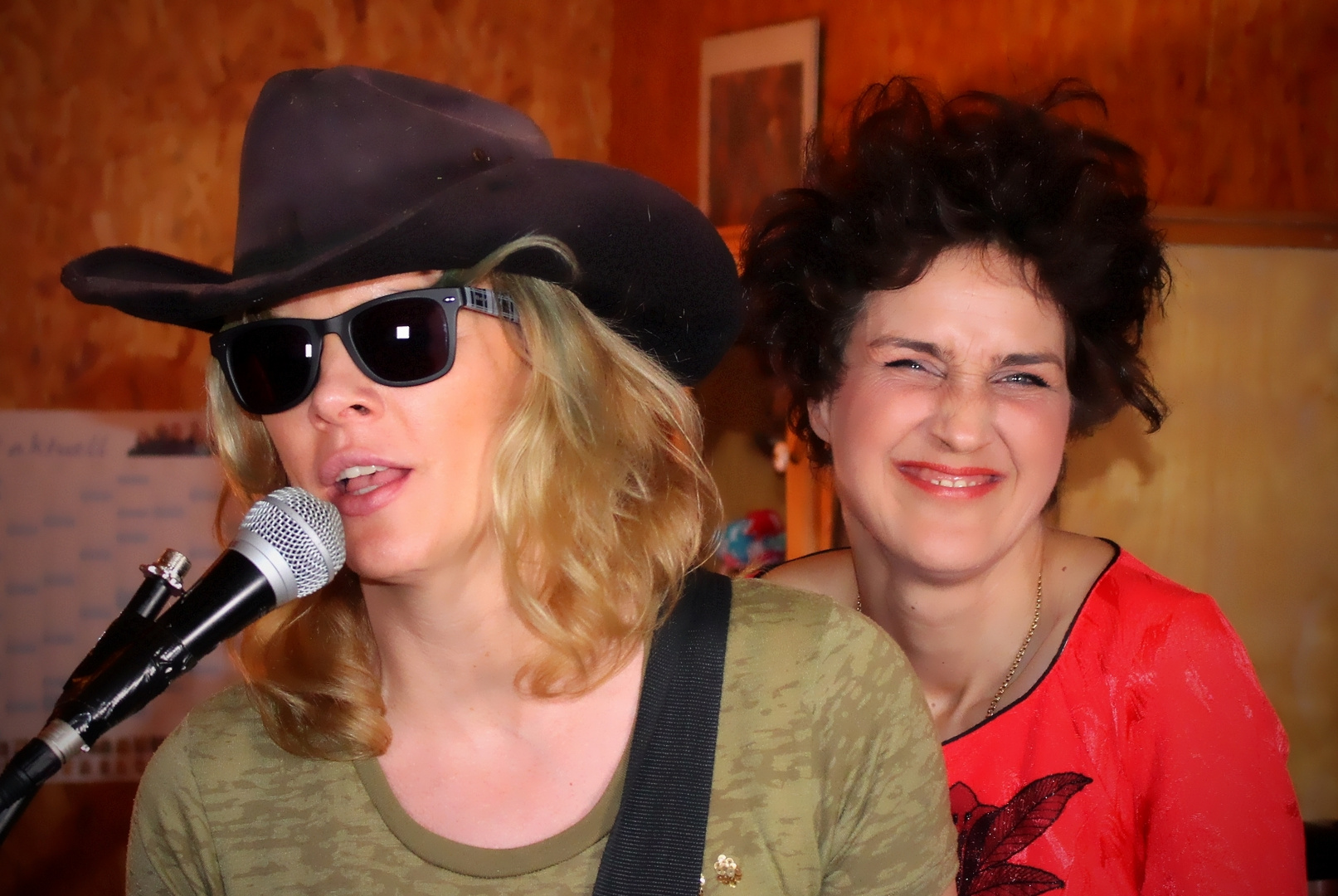 Eva Habermann und ich performen einen Song!