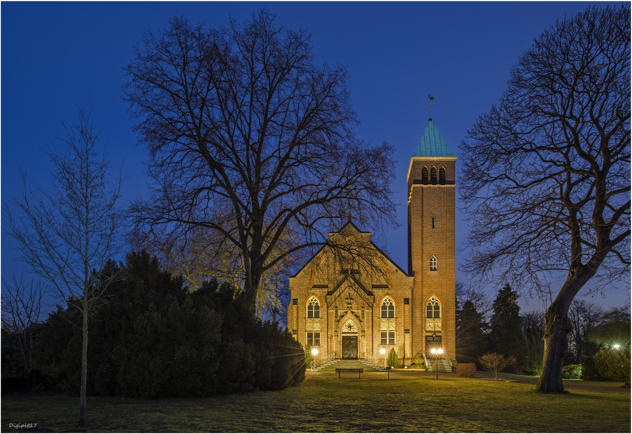 Evangelische Kirche Moers-Utfort 2022-01