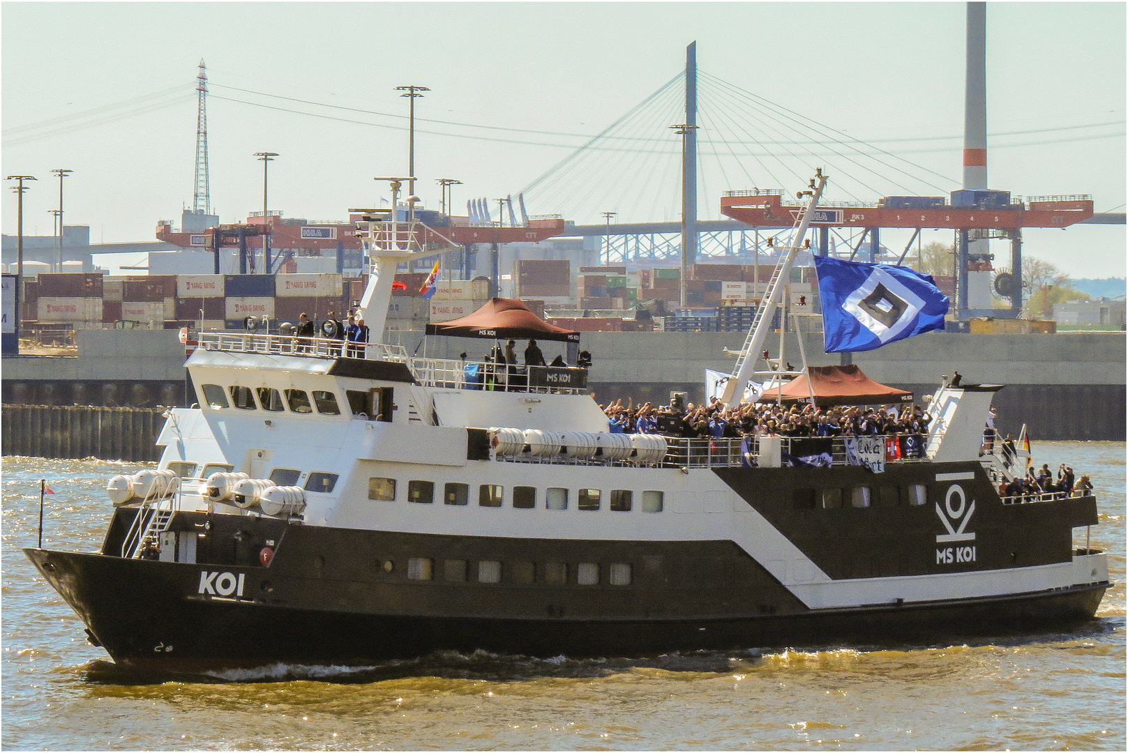 Eventschiff MS KOI ...