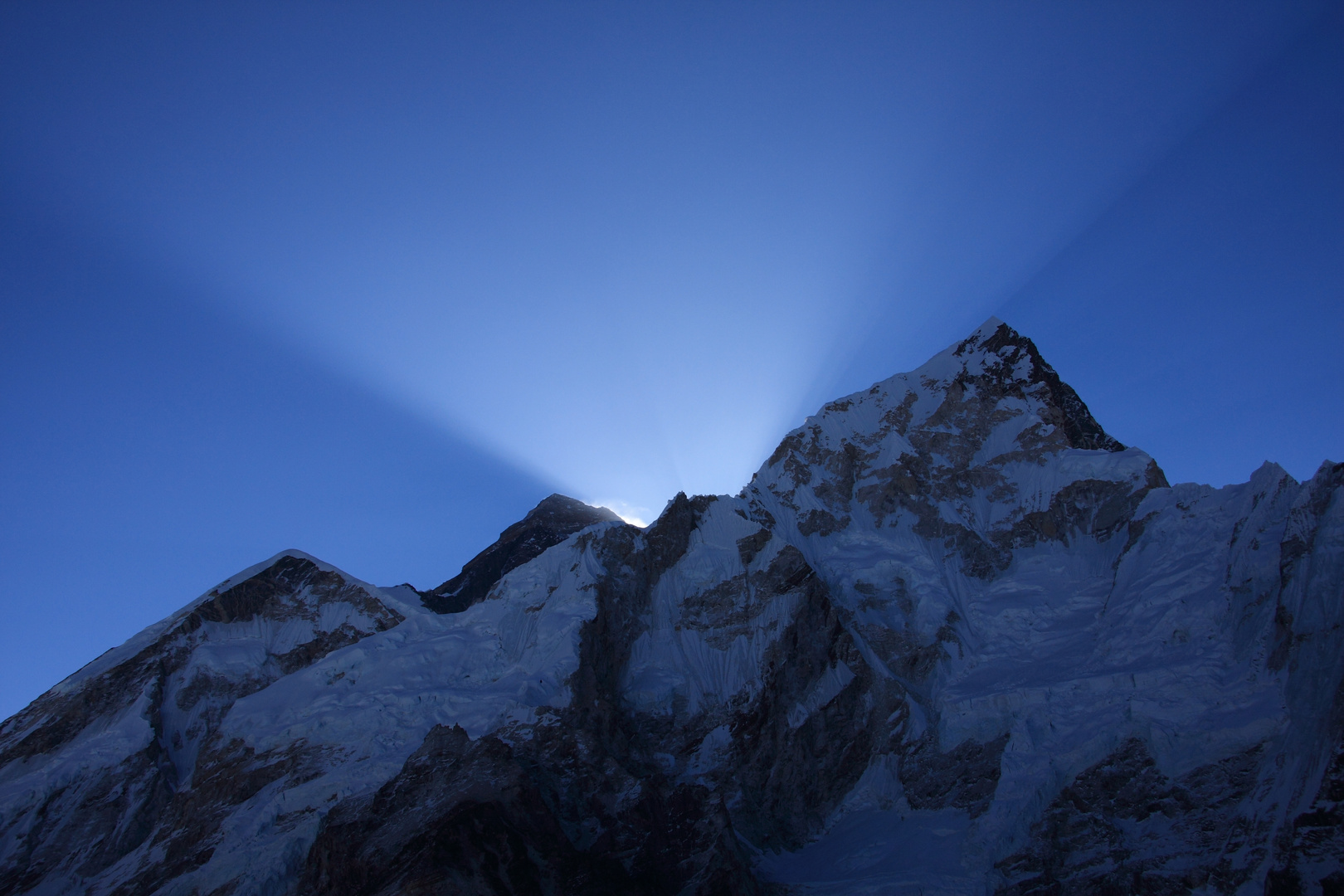 Everest bei Sonnenaufgang