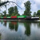 EVERGREEN-Container unterwegs auf dem schwäbischen Neckar