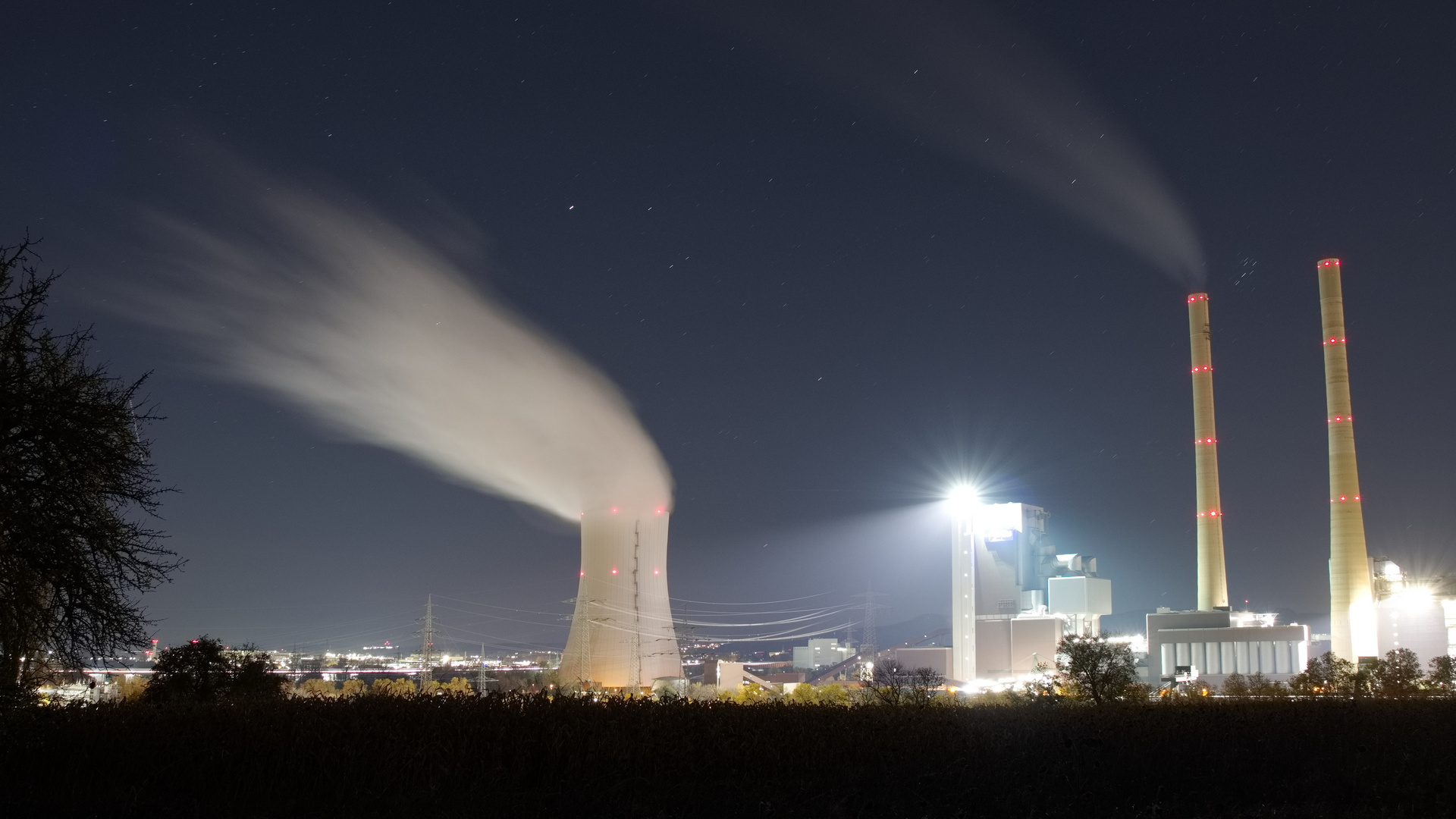 EVS Kohlekraftwerk bei Nacht