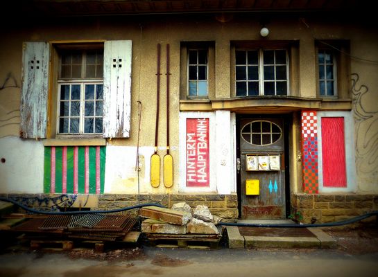 Ex Steffi, hinterm Bahnhof