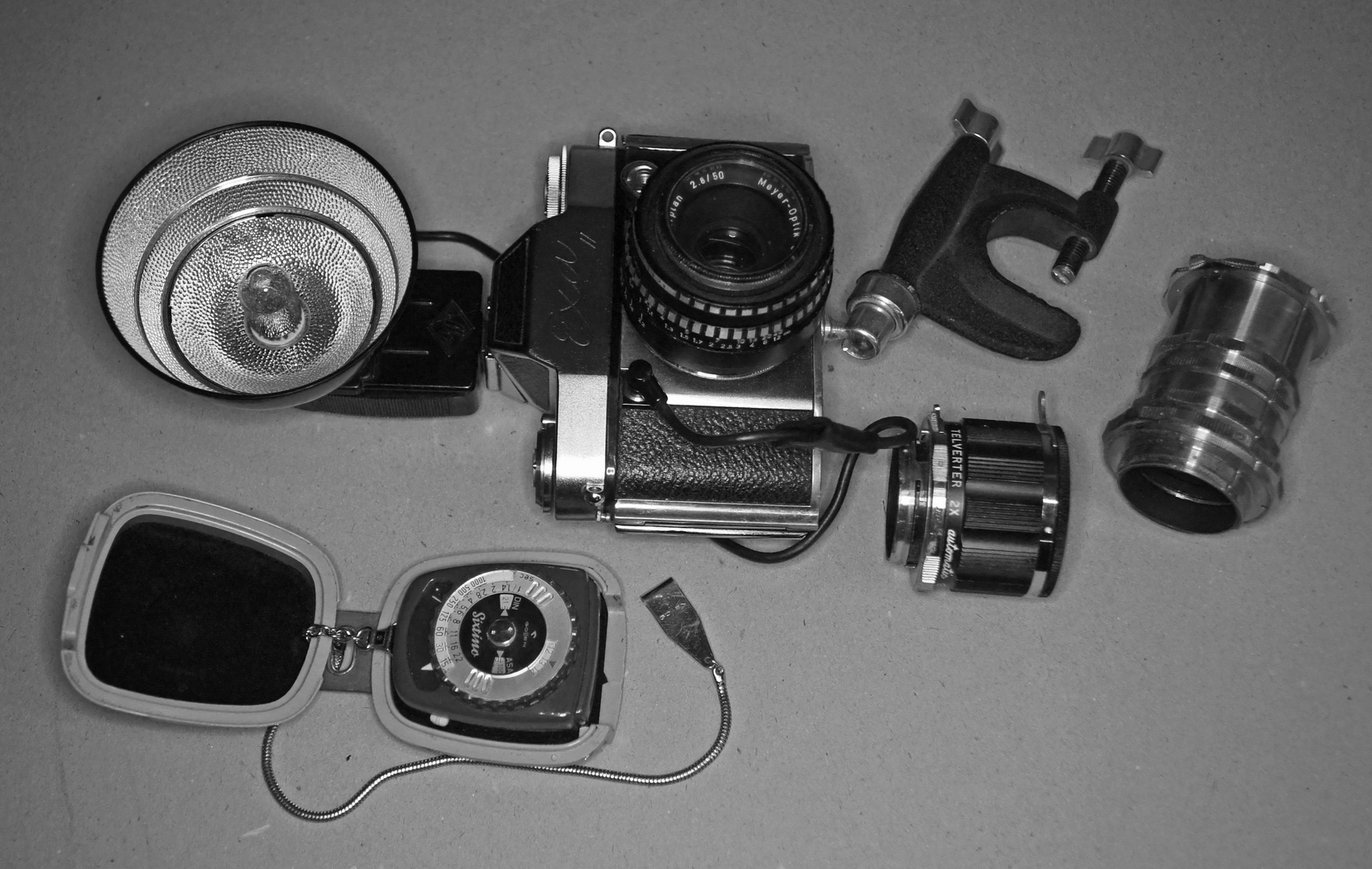 EXA 2 Anno dazumal Baujahr 1960 die 1te Spiegelreflex Kamera meines Vaters