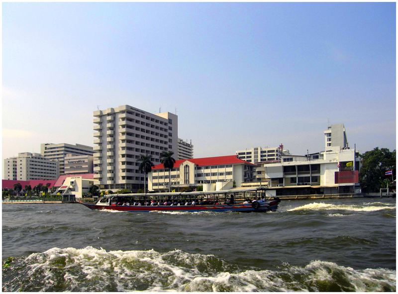 Excursion along the Chao Phraya River