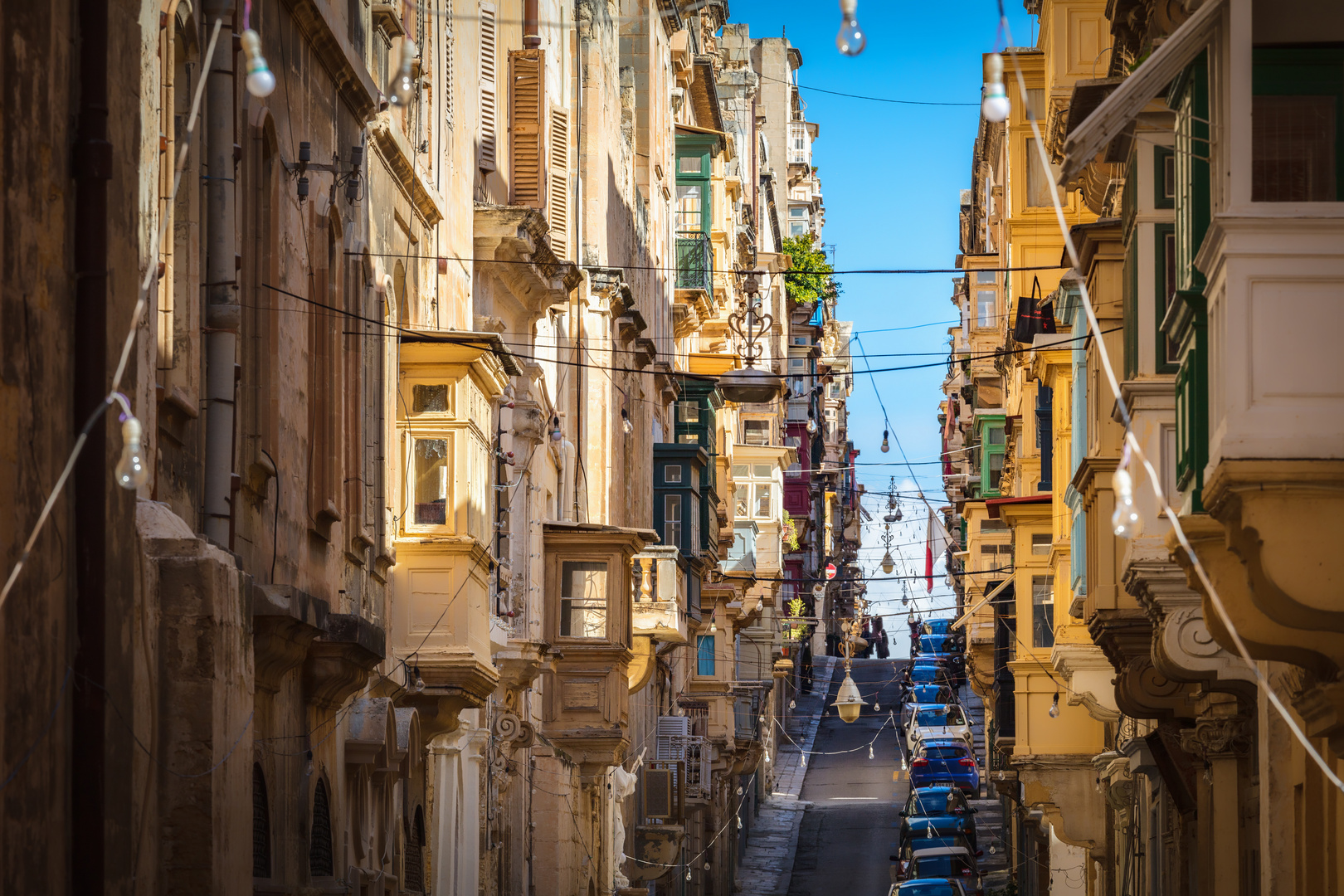 [exile on valletta streets...]