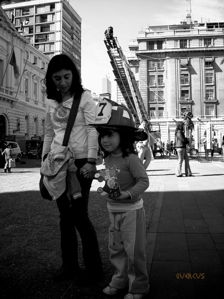 Exp. Bomberos, Plaza de Armas