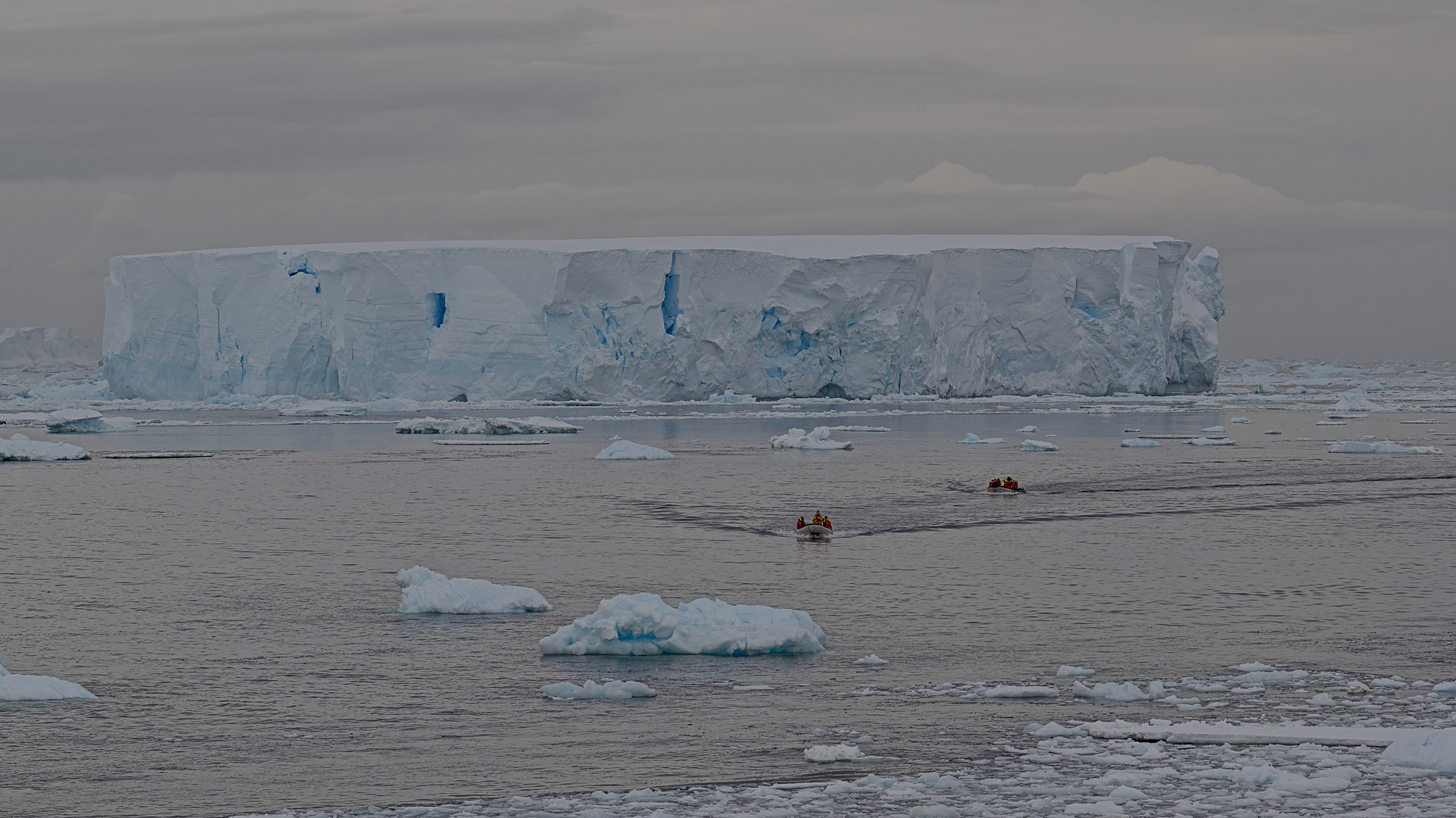 Expeditions-Reise in die Antarktis mit 'Roald Amundsen', Hurtigruten