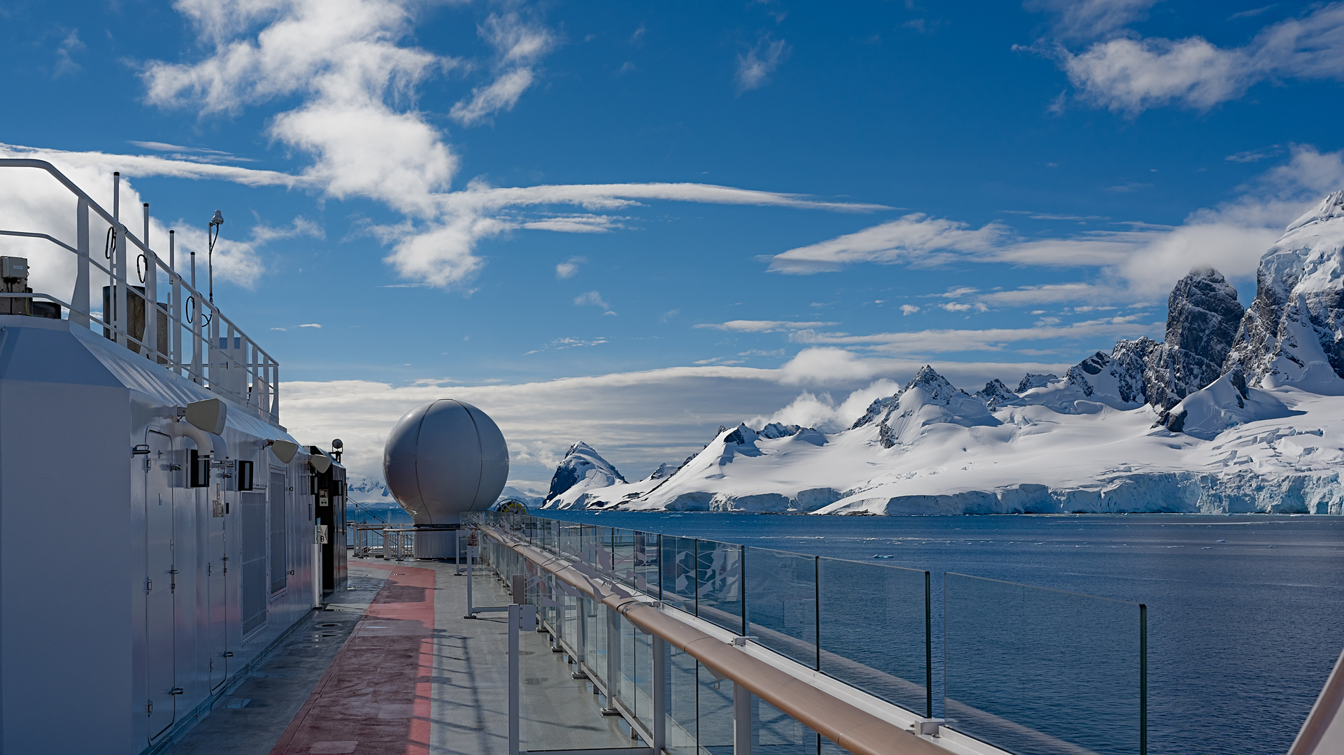 Expeditions-Reise in die Antarktis mit 'Roald Amundsen', Hurtigruten