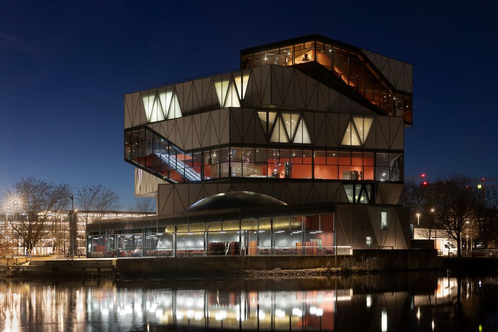 Experimenta Science Center Heilbronn I Foto & Bild world, nacht
