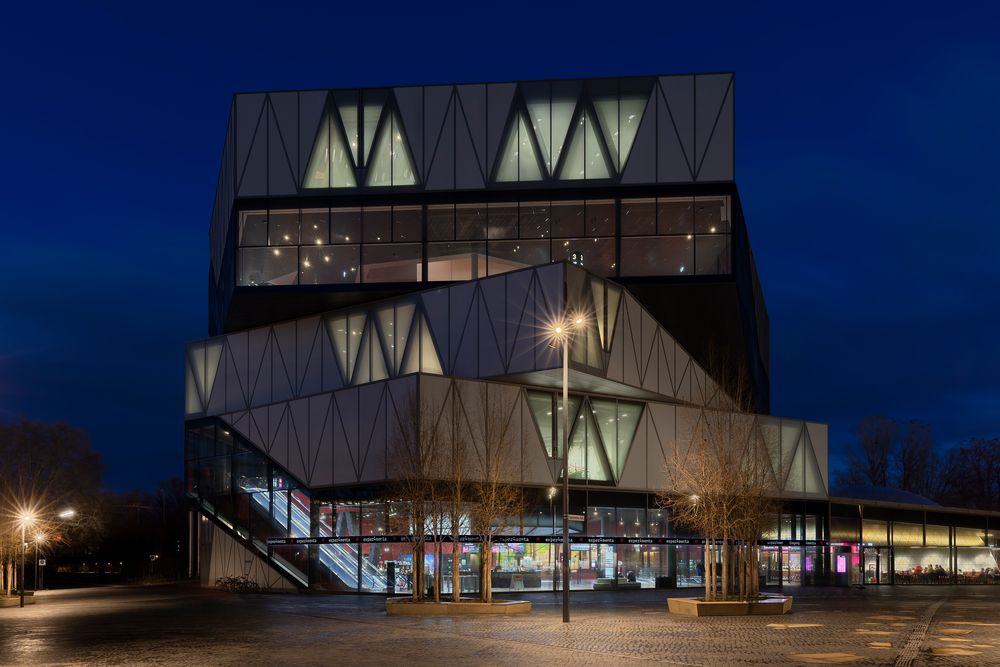 Experimenta Science Center Heilbronn II Foto & Bild nacht, licht