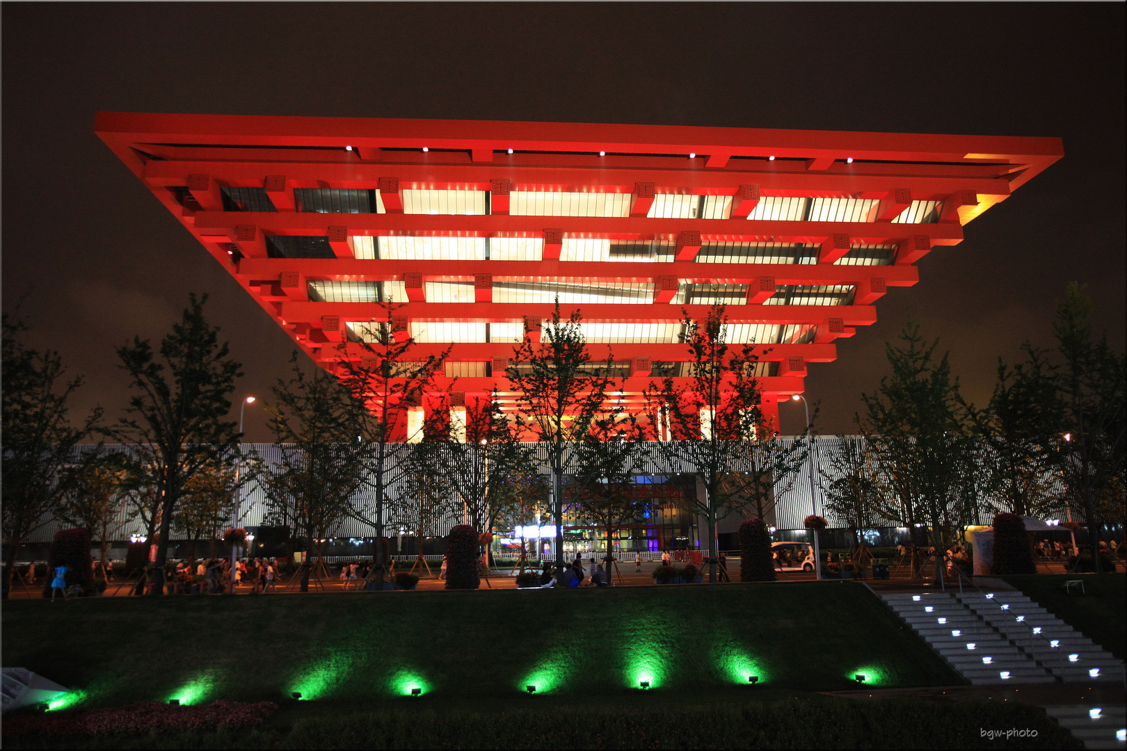 EXPO - Chinese Palace - by night