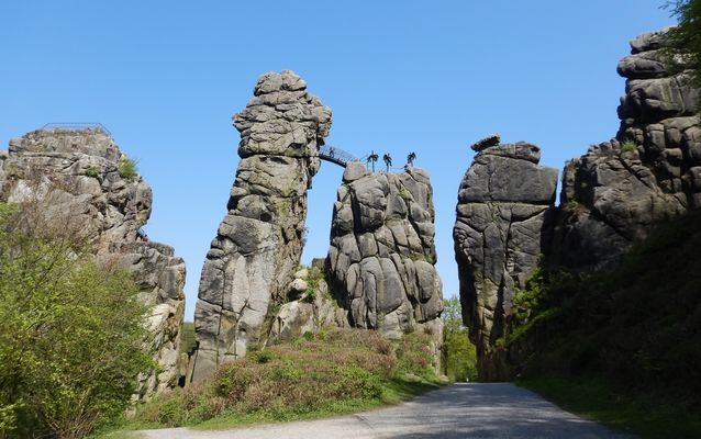 ---) externsteine ...