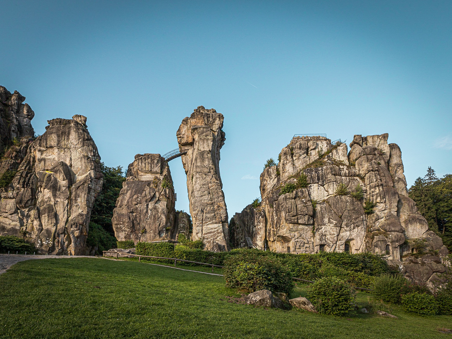 Externsteine im Sommer 2021