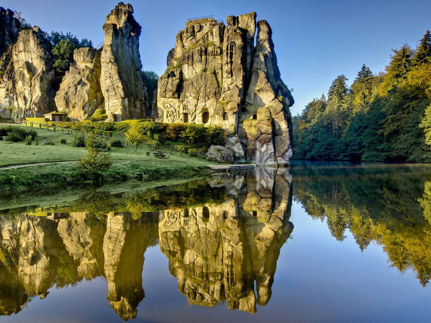 Externsteine in der Morgensonne