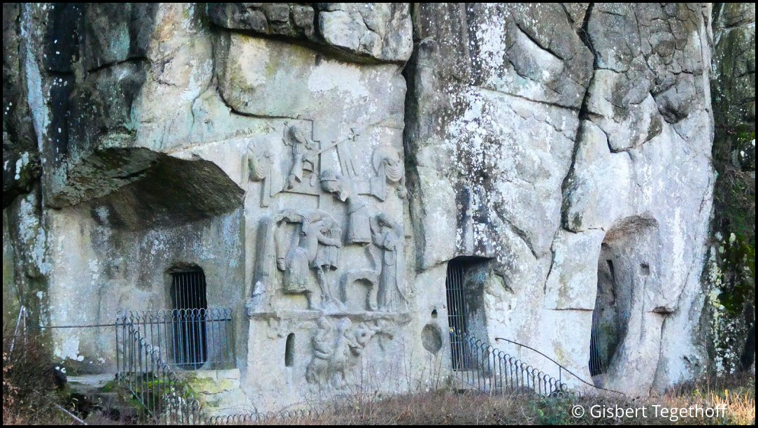 Externsteine - Kulturschutzdenkmal -  Felsenrelief und Grotten