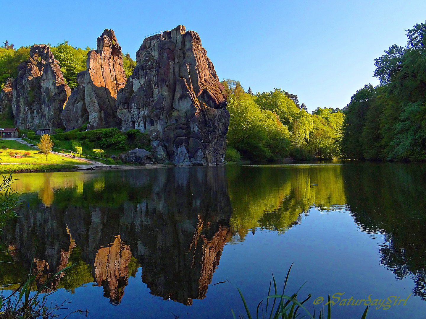 Externsteine / Reflection