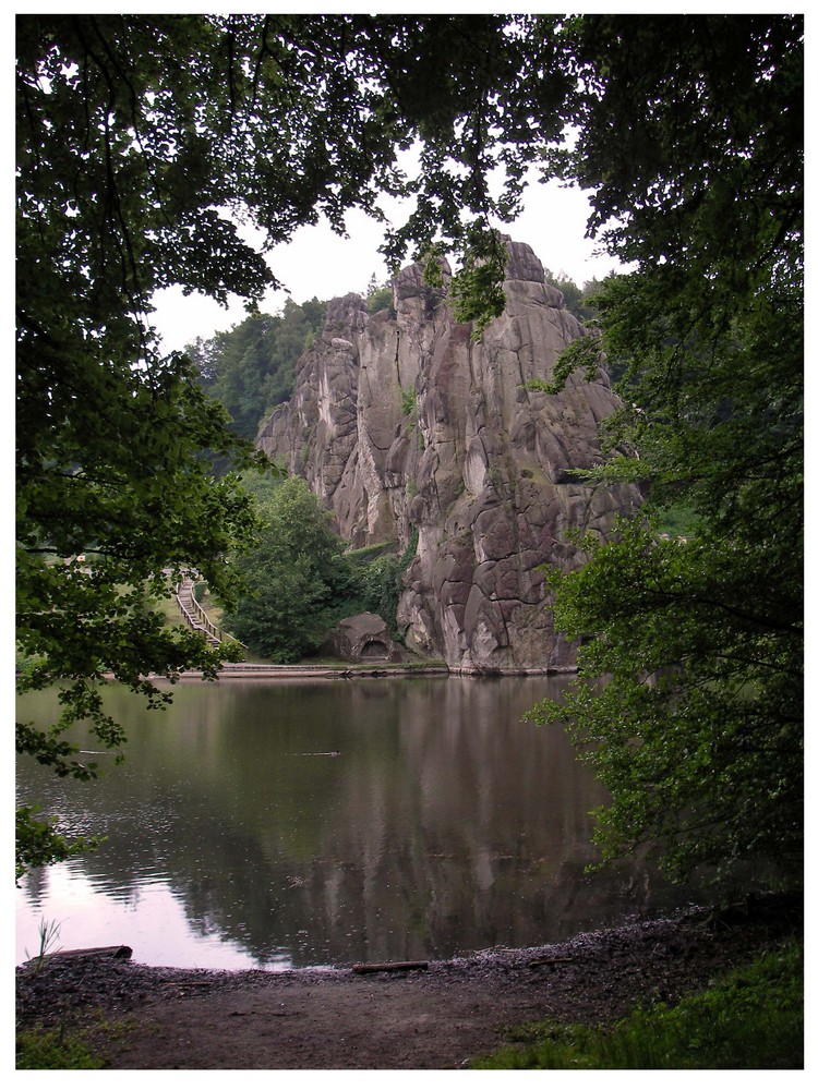 Externsteine von unten