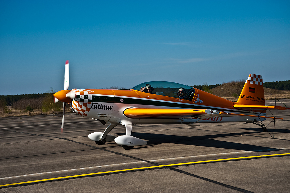 Extra 300 L