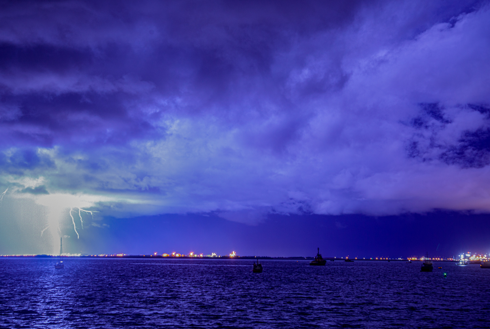 Extreme Bright Lightning