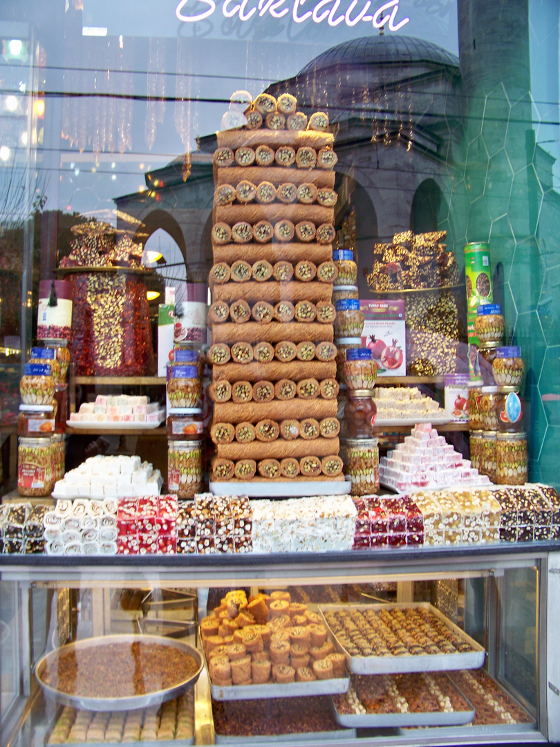 Extreme Loveable Dessert from Istanbul