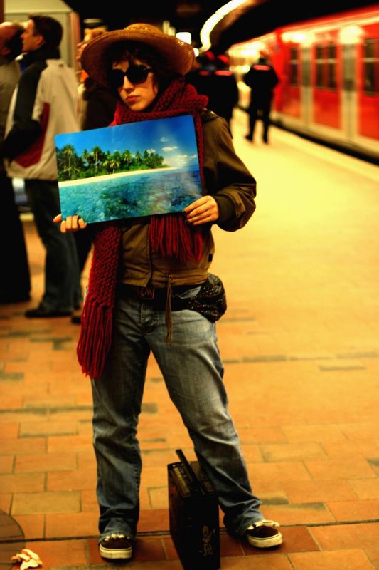 "Ey Aline,das foto sieht ja aus wie frisch vom ohrbooten cover"