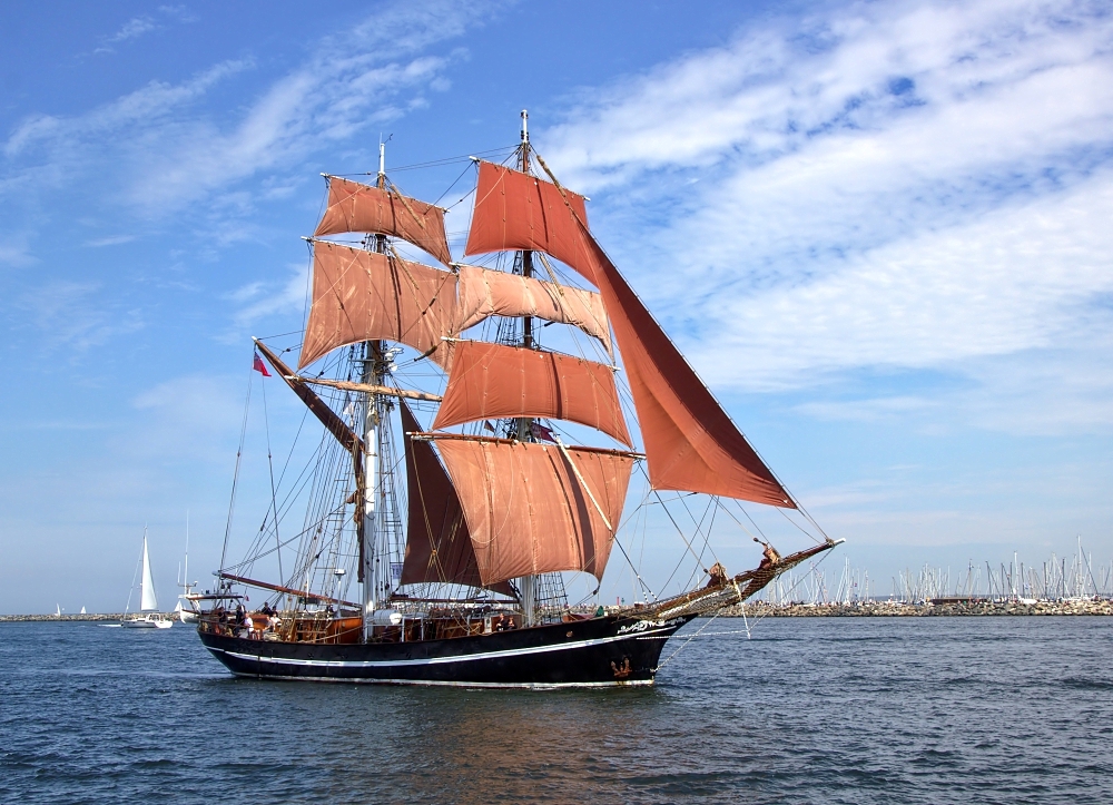 EYE OF THE WIND Brigg oder Brigantine? Foto & Bild industrie