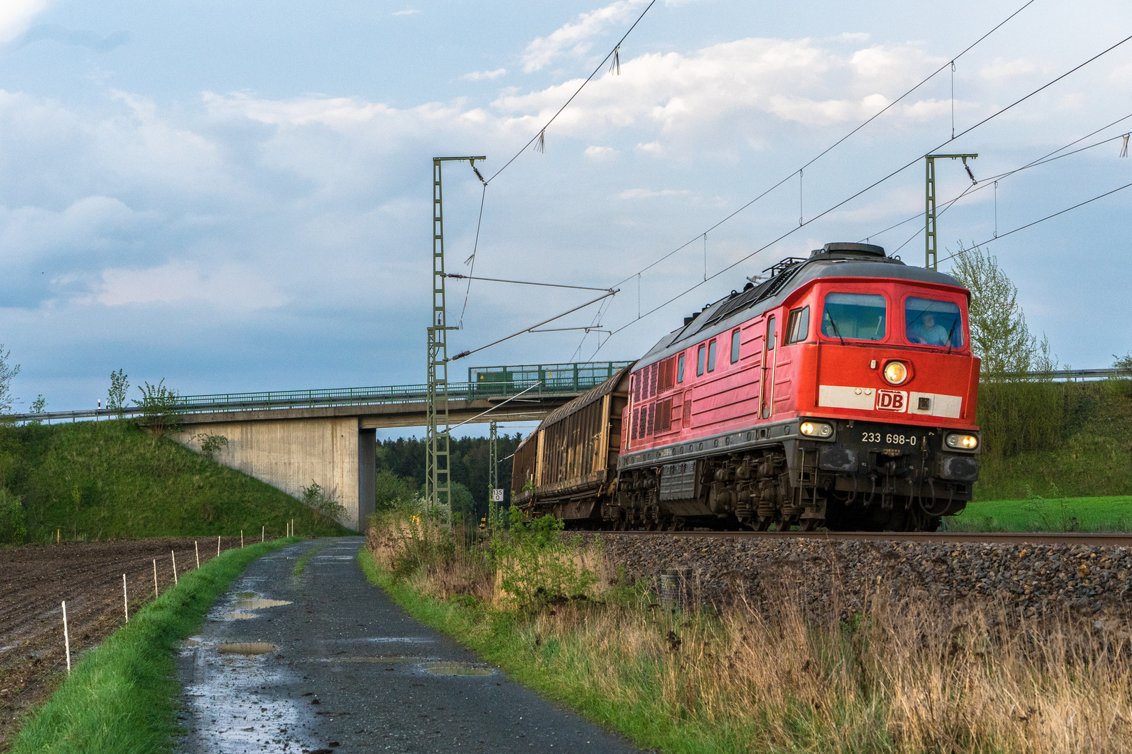 EZ 51602 mit 233 698 bei Kornbach im Vogtland.