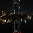 EZB bei Nacht