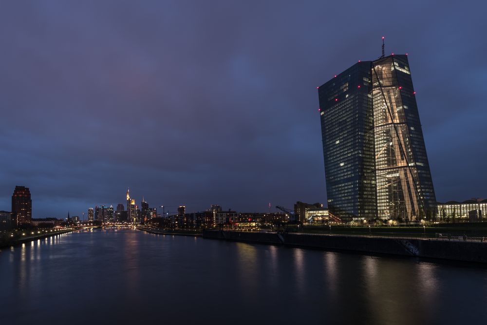 EZB und Frankfurter Skyline II