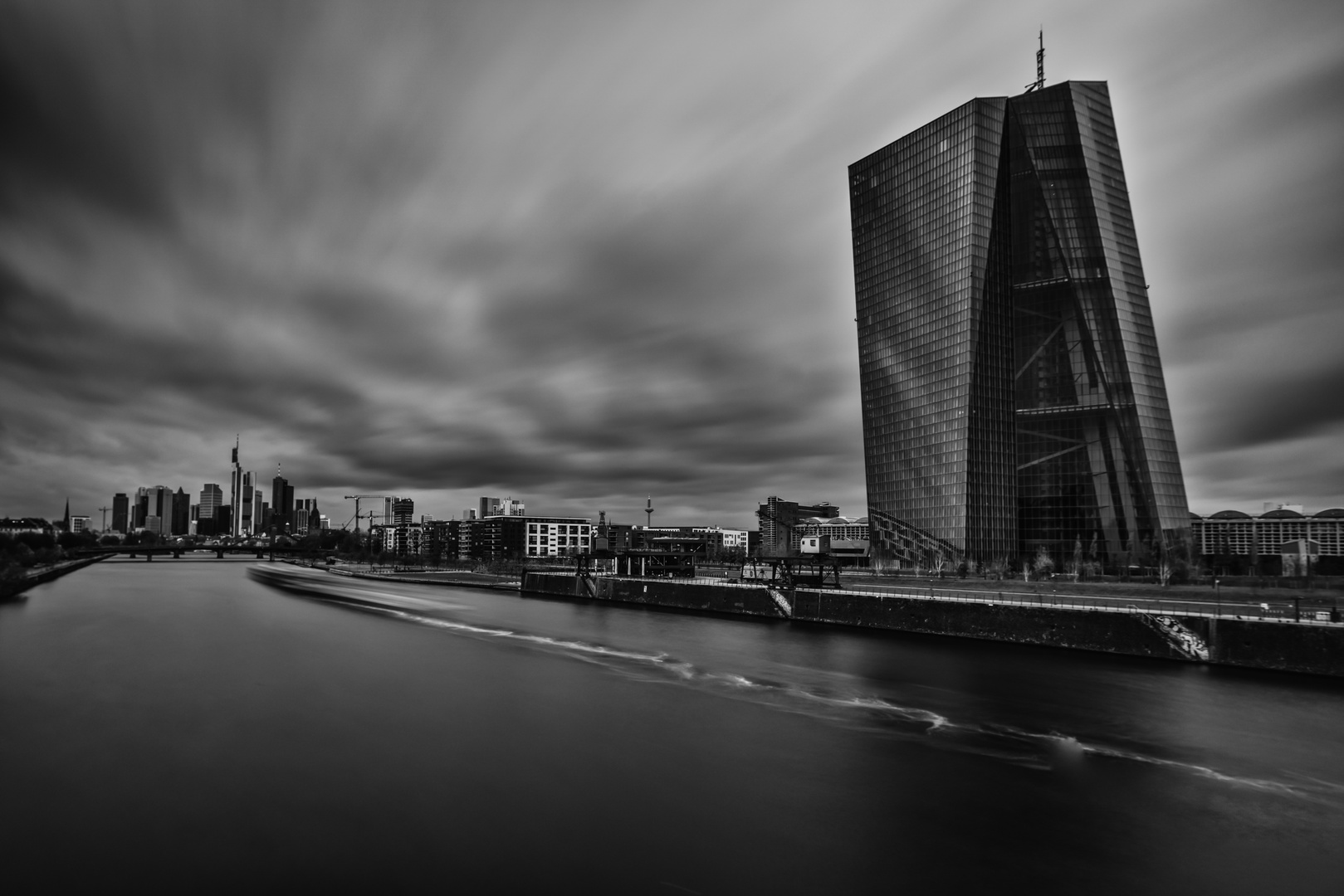 EZB und Skyline Frankfurt